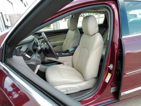 Used 2017 Buick LaCrosse Premium w/ Sun and Shade Package FWD image 18