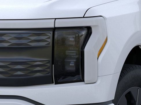 New 2025 Ford F150 Lightning Lariat AWD/4WD image 18