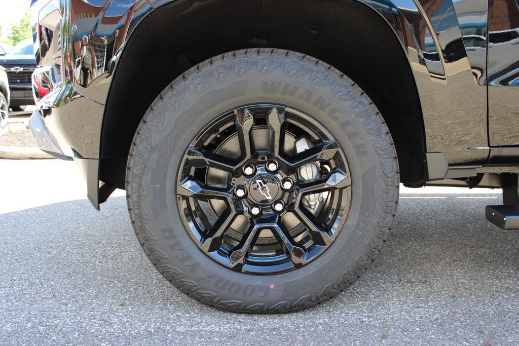 New 2026 Chevrolet Colorado Z71 w/ Midnight Edition AWD/4WD image 30