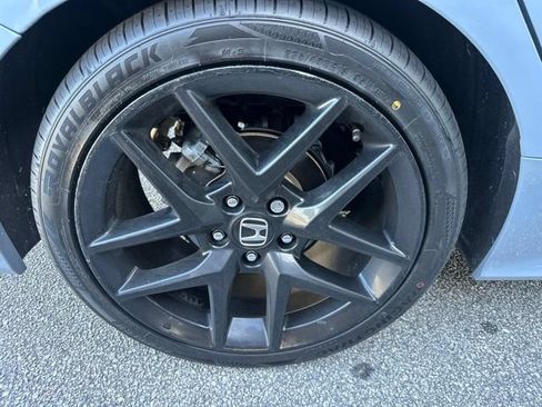 Used 2023 Honda Civic Sport image 7