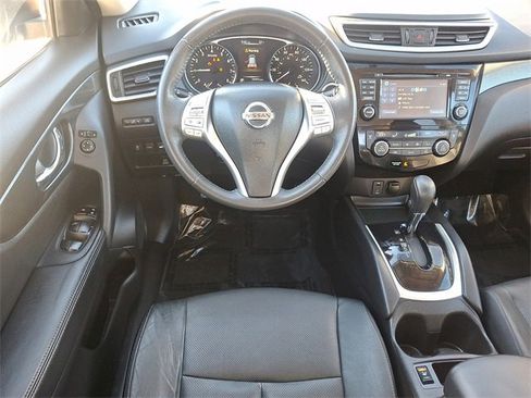 Used 2014 Nissan Rogue SL image 11