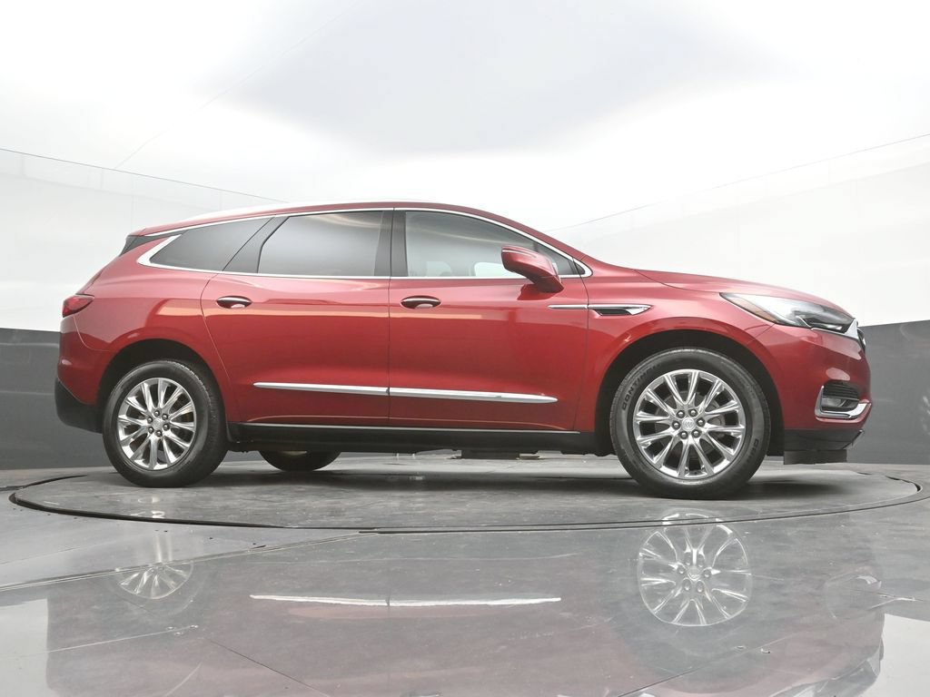 Used 2018 Buick Enclave Premium w/ LPO, Hit The Road Package FWD image 48