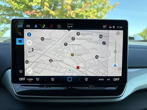 New 2025 Volkswagen ID.4 Pro S Plus AWD/4WD image 19