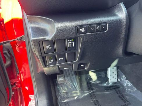 Used 2019 Lexus IS 300 F Sport w/ F Sport Package RWD image 21