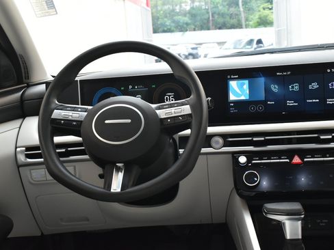 Used 2025 Hyundai Tucson SEL FWD image 21