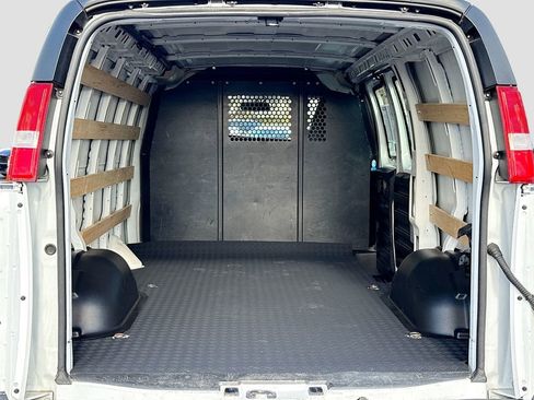 Certified 2024 Chevrolet Express 2500 w/ Driver Convenience Package image 20