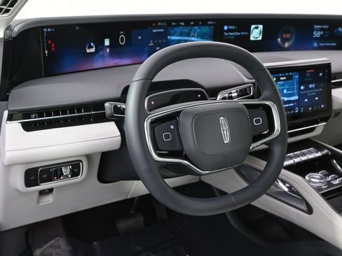 New 2026 Lincoln Nautilus Reserve w/ Jet Appearance Package AWD/4WD image 11