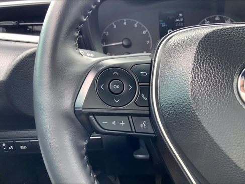 Used 2025 Toyota Corolla SE image 23