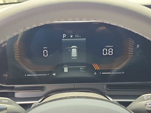 New 2026 Kia Carnival FWD image 32