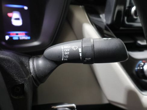 Used 2022 Toyota Corolla LE w/ Carpet Mat Package (TMS) FWD image 34