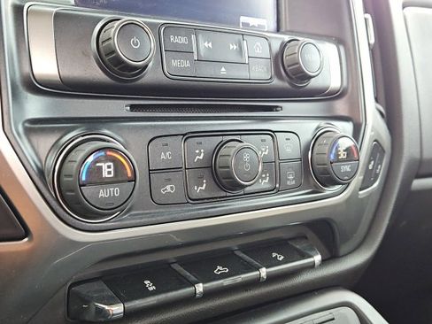 Used 2016 Chevrolet Silverado 1500 LT image 36