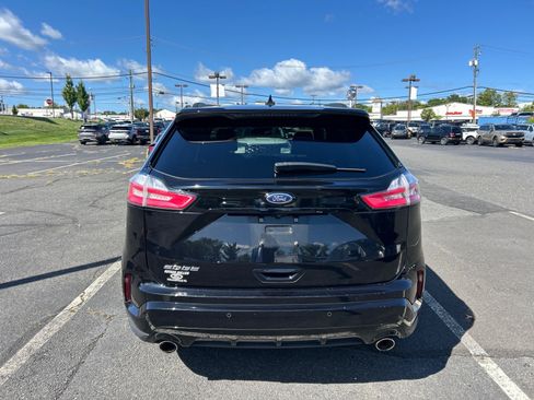 Used 2020 Ford Edge ST-Line w/ Cold Weather Package AWD/4WD image 6