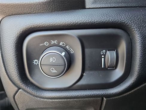 Used 2020 RAM 1500 Rebel AWD/4WD image 17