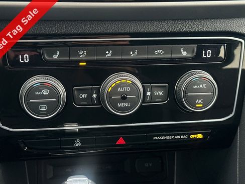 Used 2023 Volkswagen Atlas Cross Sport SE image 20