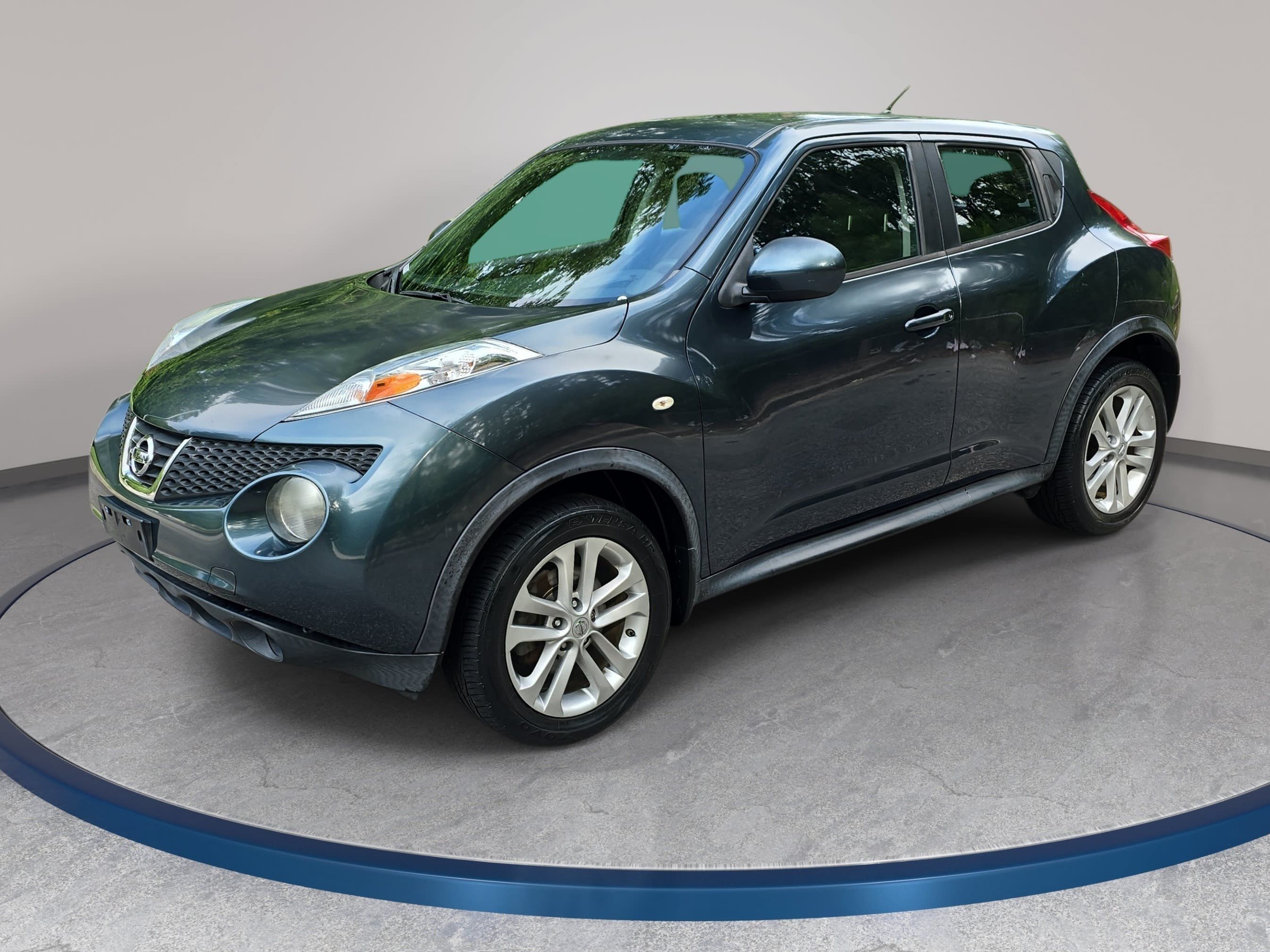 Used 2014 Nissan Juke S FWD image 1