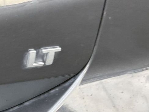 Used 2022 Chevrolet Equinox LT w/ Driver Convenience Package image 32