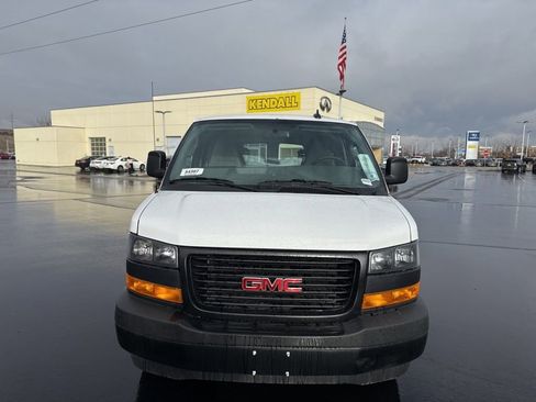 New 2024 GMC Savana 2500 w/ Driver Convenience Package image 35