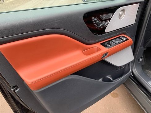 New 2026 Lincoln Aviator Reserve image 18