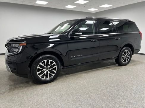 Used 2025 Ford Expedition Max Platinum image 5