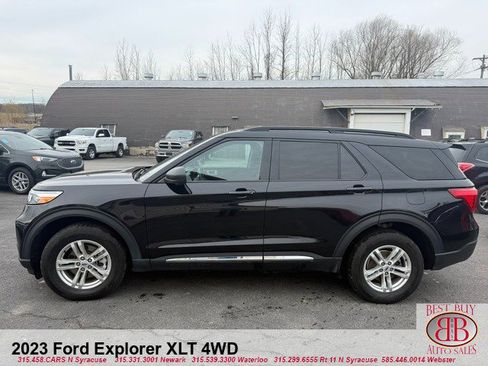 Used 2023 Ford Explorer XLT AWD/4WD image 6