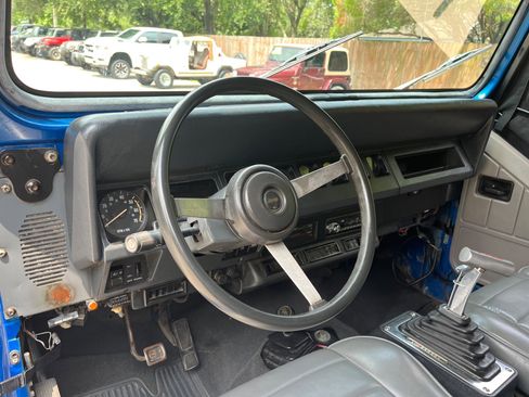 Used 1991 Jeep Wrangler Islander image 19