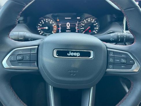 Used 2024 Jeep Compass Trailhawk image 23