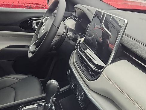 New 2026 Jeep Compass Limited AWD/4WD image 11