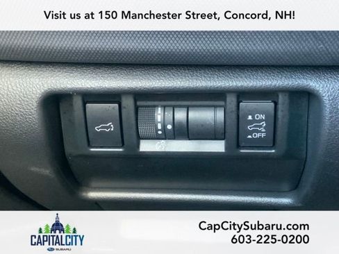 Used 2025 Subaru Forester Premium image 28