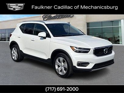 Used 2022 Volvo XC40 T5 Momentum