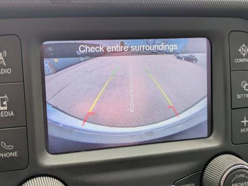 Used 2019 Jeep Wrangler Sport image 13