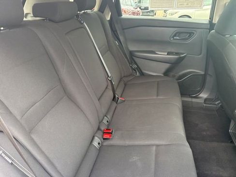 Used 2024 Nissan Rogue S AWD/4WD image 13