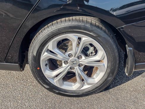 Certified 2024 Honda Accord LX image 12