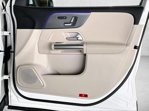 Certified 2023 Mercedes-Benz GLA 250 4MATIC image 19