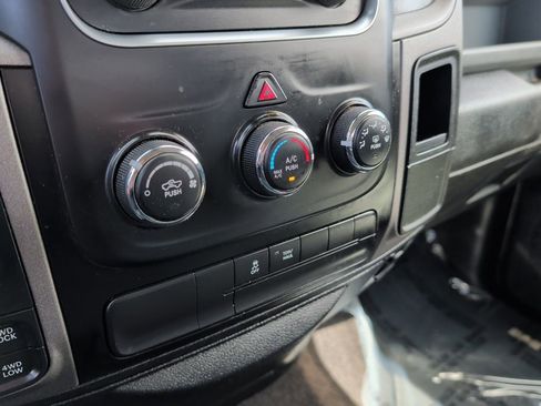 Used 2017 RAM 1500 Express w/ Express Value Package AWD/4WD image 15