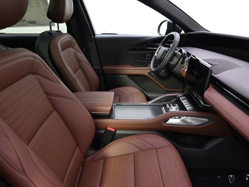 New 2026 Lincoln Nautilus Reserve w/ Jet Appearance Package AWD/4WD image 16