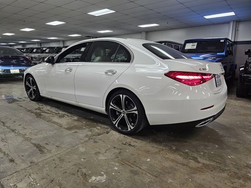 Used 2022 Mercedes-Benz C 300 4MATIC Sedan image 3