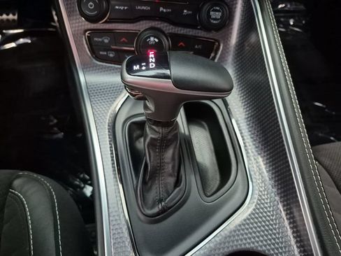 Used 2017 Dodge Challenger SRT Hellcat RWD image 11