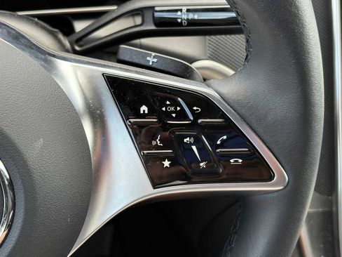 Used 2026 Mercedes-Benz GLC 300 image 21