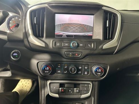 Used 2024 GMC Terrain SLE w/ Driver Convenience Package AWD/4WD image 23