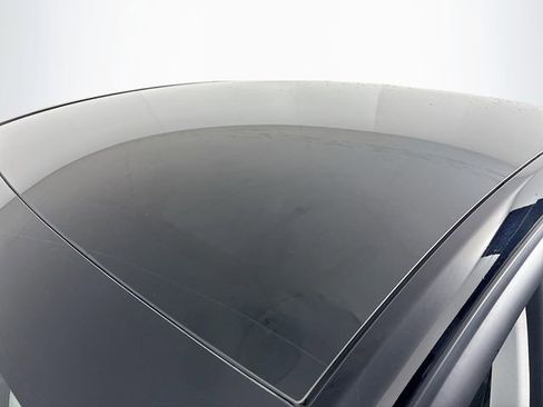 Used 2021 Tesla Model Y Long Range image 21