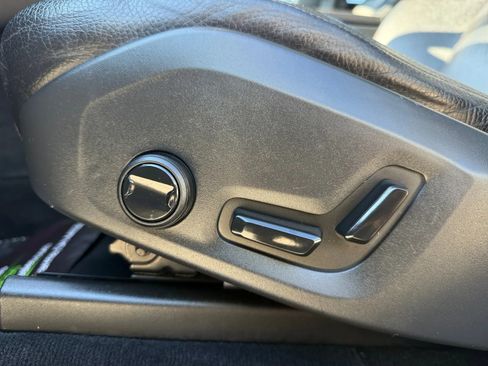Used 2019 Volvo XC90 T5 Momentum w/ Multimedia Package AWD/4WD image 16