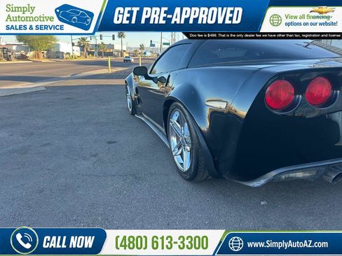 Used 2005 Chevrolet Corvette Coupe w/ Preferred Equipment Group RWD image 10