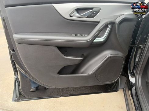 Used 2025 Chevrolet Blazer LT AWD/4WD image 11