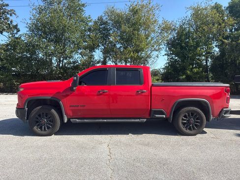 Used 2024 Chevrolet Silverado 2500 Custom w/ Custom Convenience Package AWD/4WD image 3