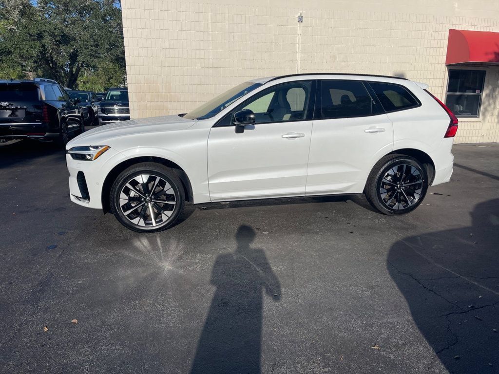 Used 2026 Volvo XC60 B5 Plus AWD/4WD image 2