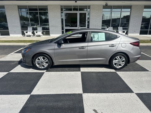 Used 2020 Hyundai Elantra SEL w/ Cargo Package (C1) image 1