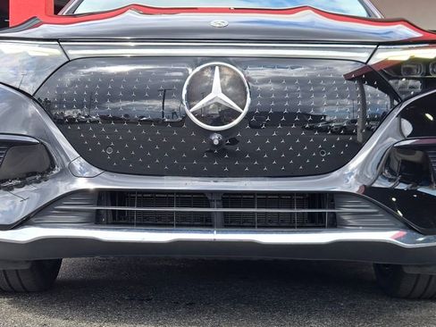 Used 2023 Mercedes-Benz EQS 450+ 4MATIC SUV image 16