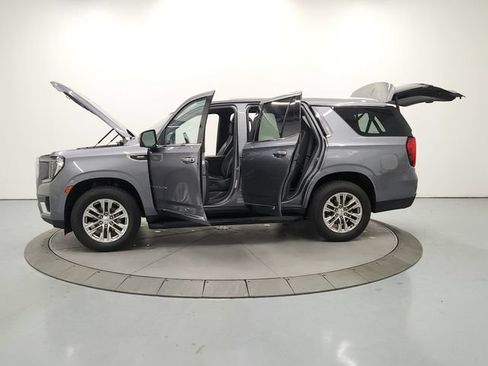 Used 2021 GMC Yukon SLT w/ SLT Premium Package RWD image 12