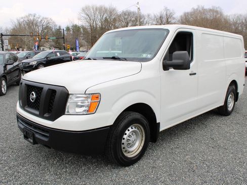 Used 2021 Nissan NV 1500 S image 2