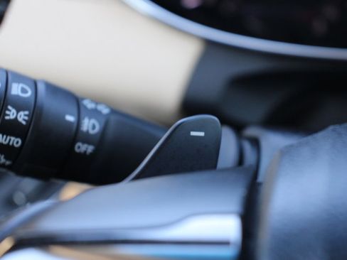 Used 2013 Toyota Avalon Limited image 25